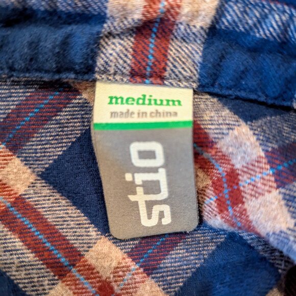 STIO Plaid Flannel Button Down Shirt Size Blue Red Men's Medium - Picture 1 of 4